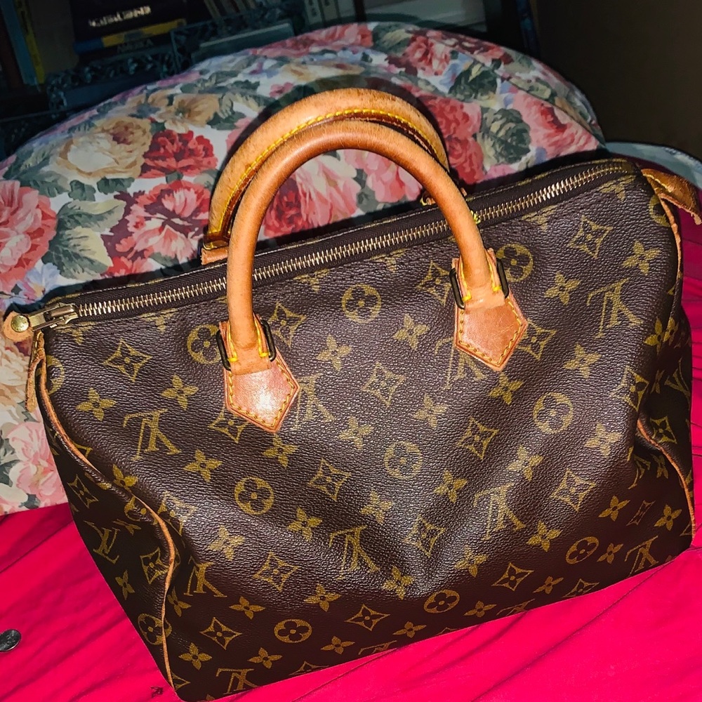 Authentic Louis Vuitton speedy 30